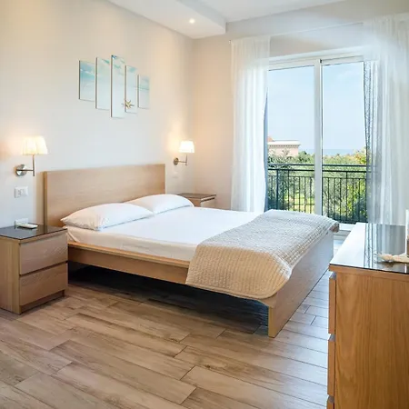 Bed & Breakfast Imperamare 3*